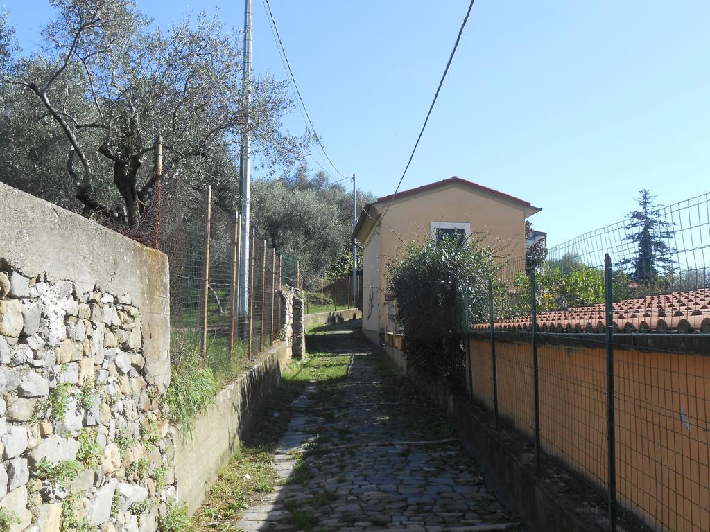 Salto Del Gatto In Centro Apartment La Spezia Room photo